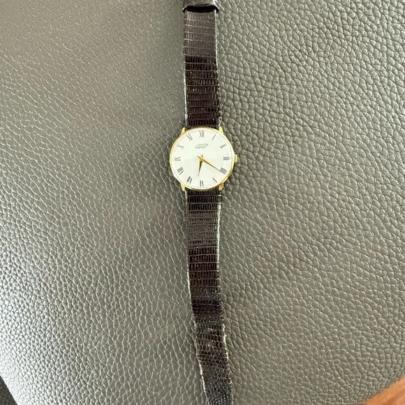 Cartier authentic watch - Picture 2 of 4